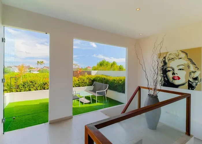 Miro - Luxury, 3 Bed, Villa Seminyak (Bali)