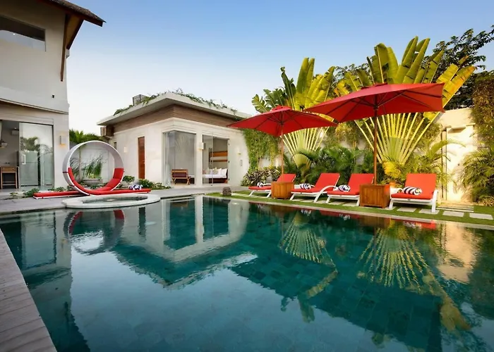 Miro - Luxury, 3 Bed, * Seminyak (Bali)