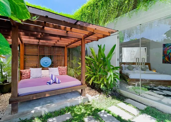 Miro - Luxury, 3 Bed, Villa