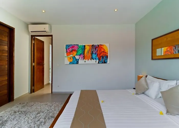 Miro - Luxury, 3 Bed, Seminyak (Bali)
