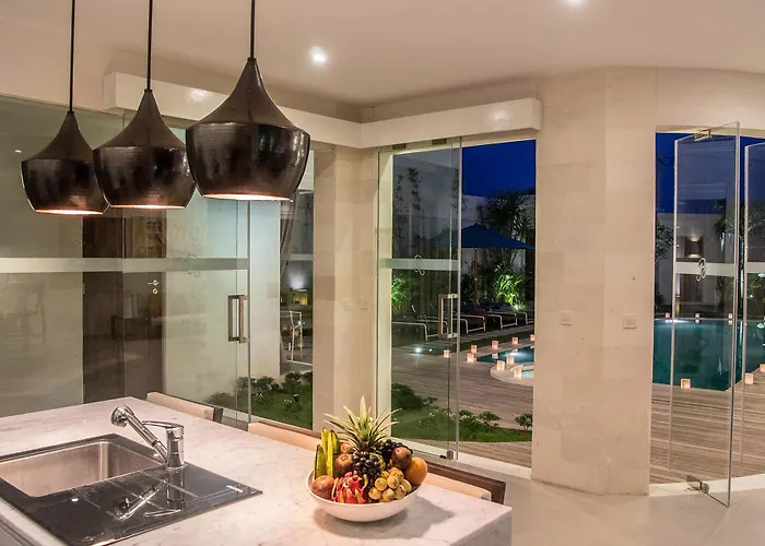 Miro - Luxury, 3 Bed, Villa
